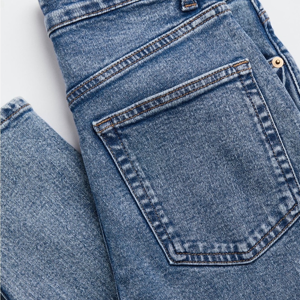 H&M Jeans - Picture 2 of 2